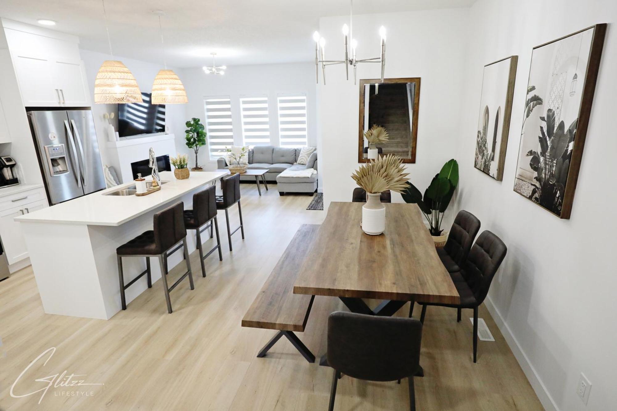 Chic Modern Home,king Bed,fireplace,disney Holiday home *